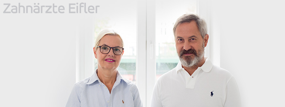 Teamfoto der Zahnärzte Kerstin und Dr. Hendrik Eifler, Prenzlauer Berg, Berlin
